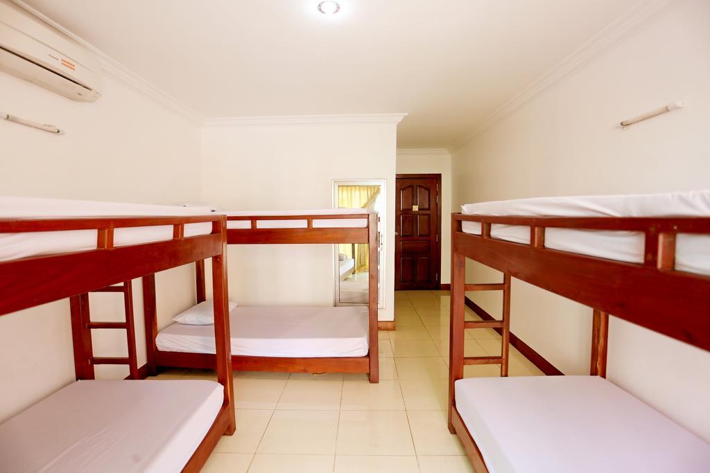 Hang Tep Hostel Siem Reap Exterior photo