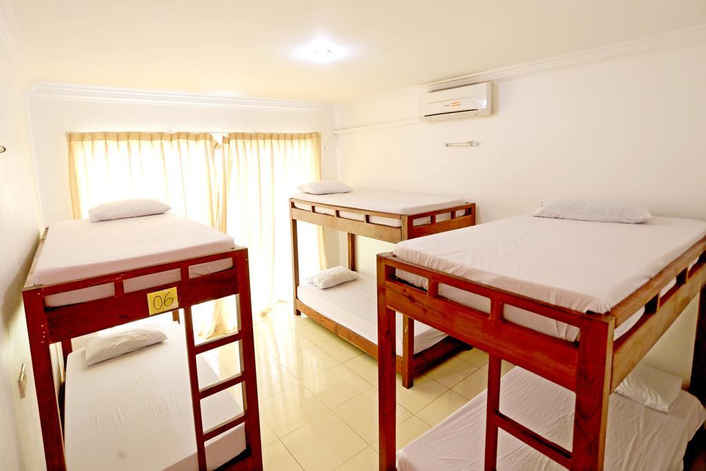 Hang Tep Hostel Siem Reap Exterior photo